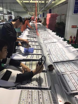 high efficiency 160lm/w die cast street lighting urban road lights 30w 40w 50w 60w solar street light